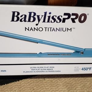 Babyliss Pro Nano Titanium Straightener ½"